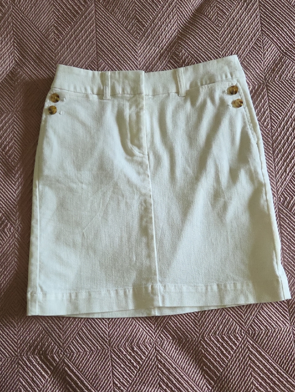 Summer-Fresh Style Talbots Cream Mini Skirt with Classy Gold-Tone Buttons
